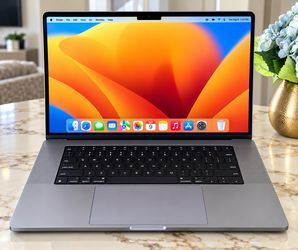 2023 MacBook Pro 16” M2 Pro 16GB / 512GB – Pristine Condition