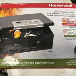 Honeywell Digital Security Box – Heavy-Duty Steel
