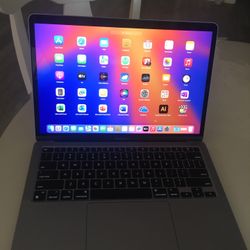 MacBook Air 13” M1 16 Gig Ram Illustrator