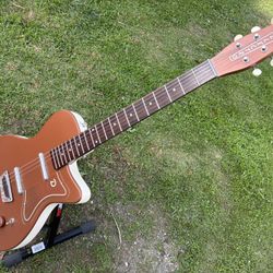 Danelectro U2 guitar 