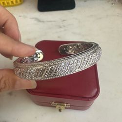 925 Sterling Silver, designer Judith Ripka hinged cuff bracelet , Will fit up to 7.5 wrist , hallmarked , with Cz accents, heavy piece