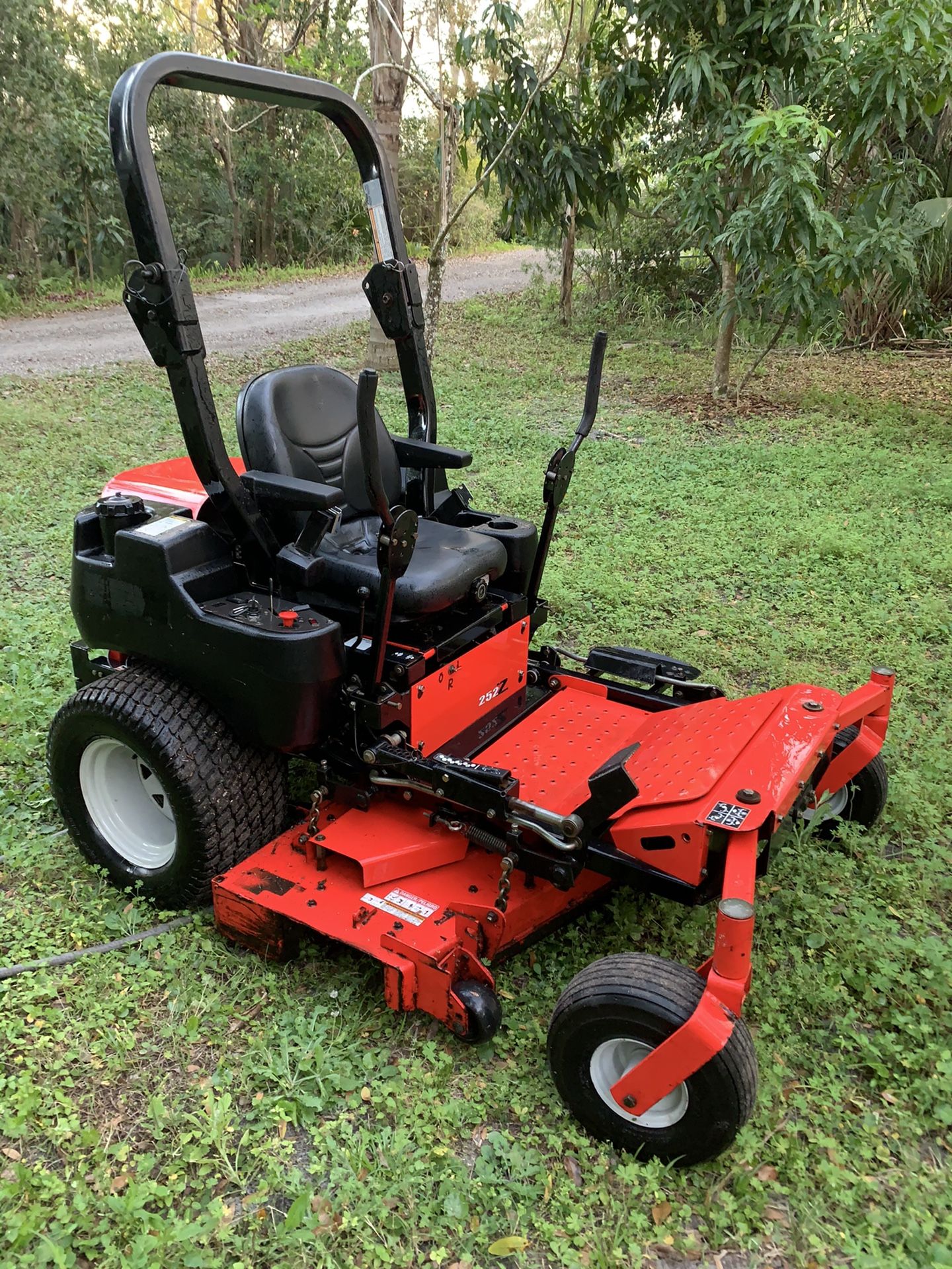 Gravely ZTR Model 252-Z 52”