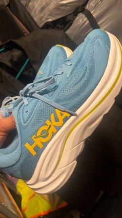 Tenis deportivos Hoka para hombre size 11