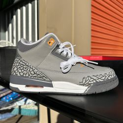 Ds Jordan 3 Retro “Cool Grey” Size 6y