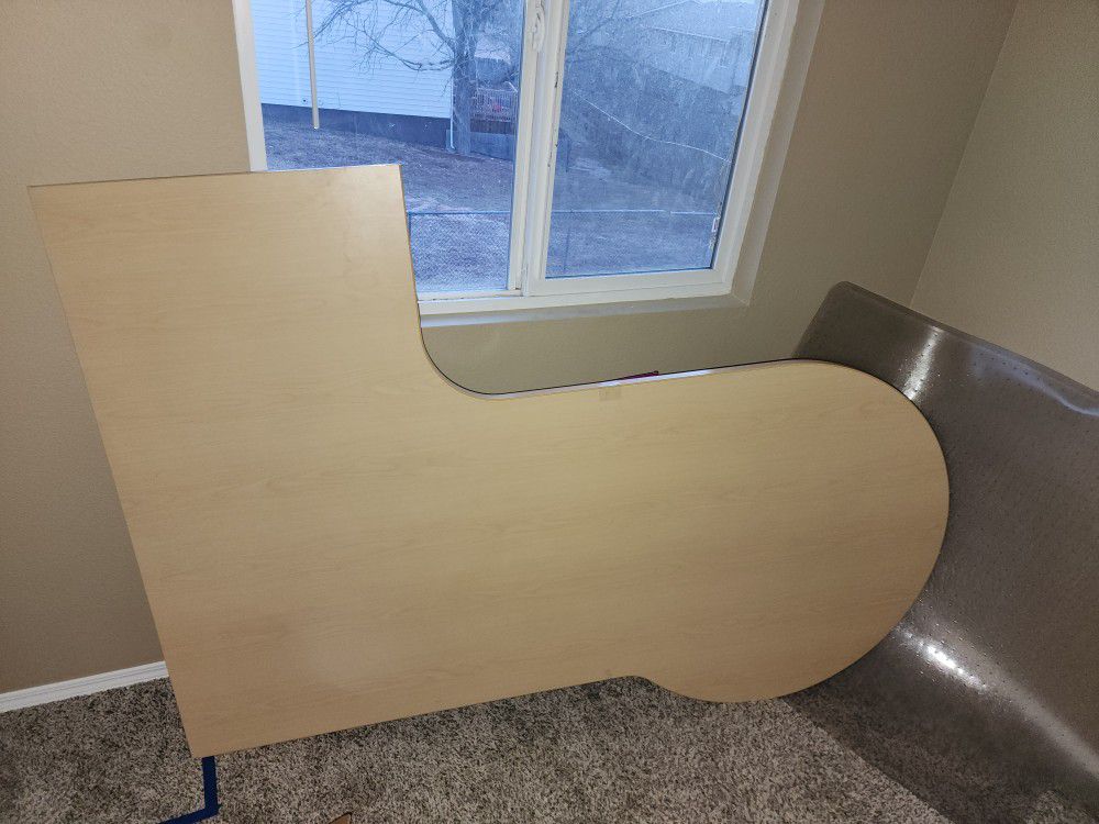 L-shaped Desk 72"