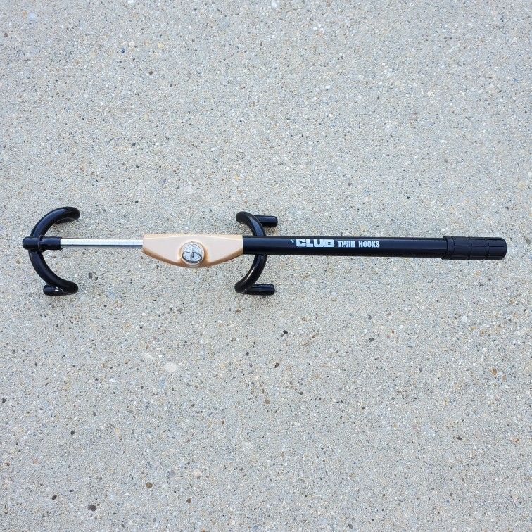 The Club Twin Hooks Steering Wheel Lock Tough Security Universal Fit