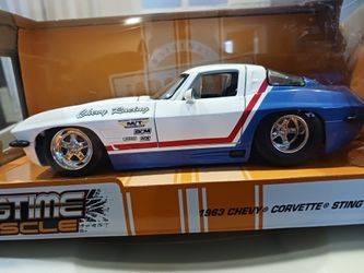 Diecast 1/24 Scale Jada 1963 Chevy Corvette Stingray, Pickup In Simi Valley. 