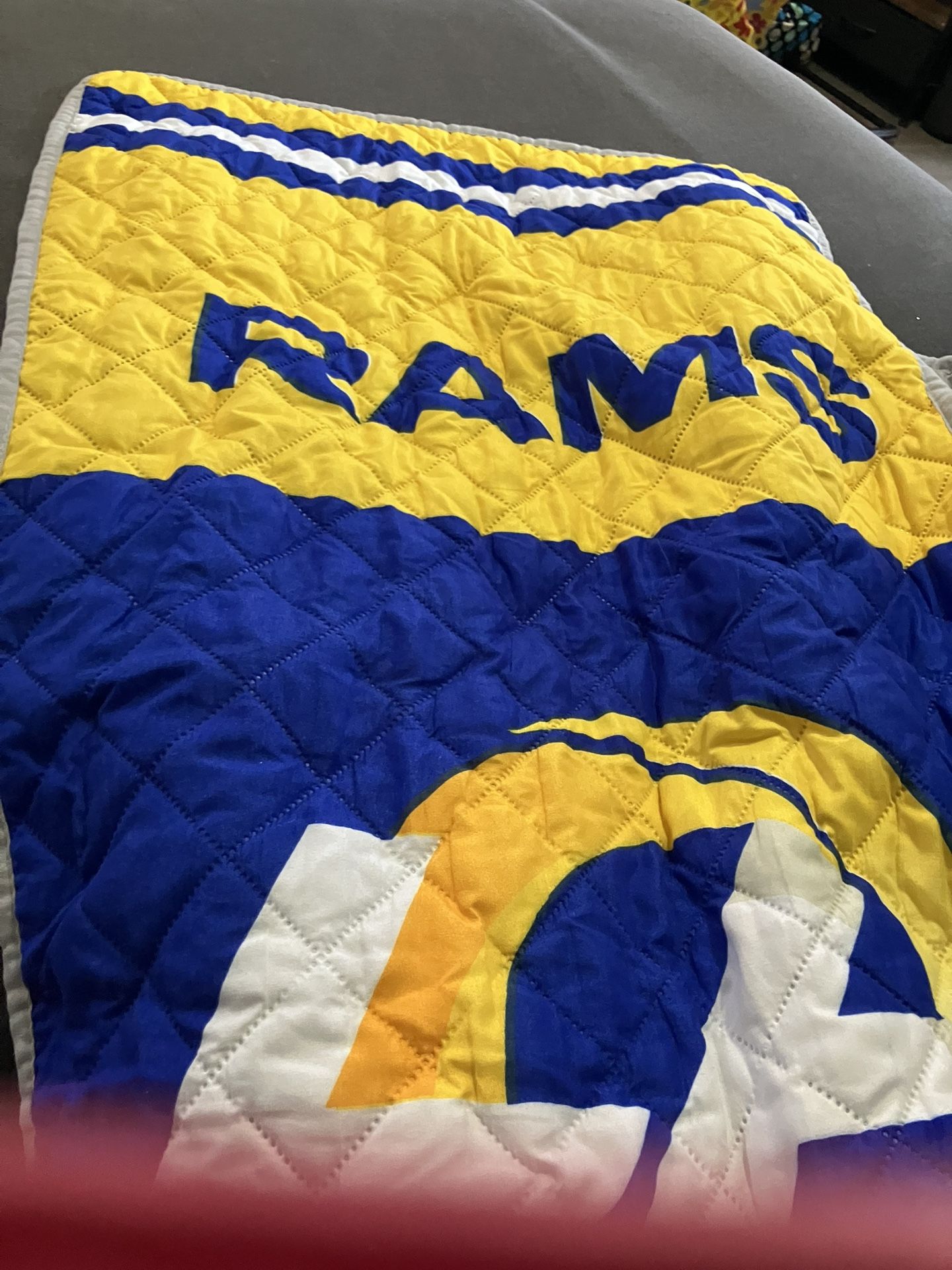 Rams Recliner Cotton Holder