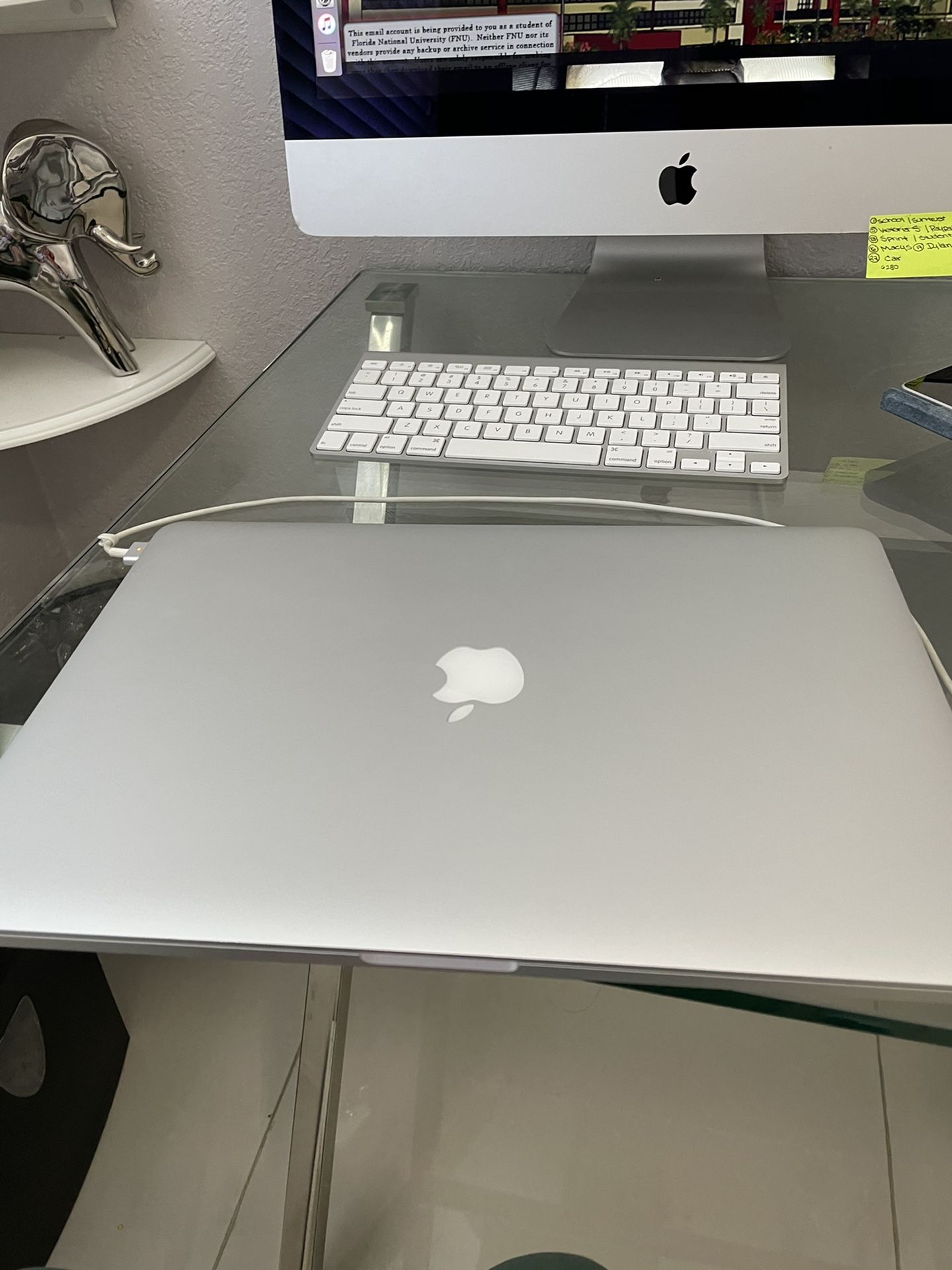 MacBook Mid 2015