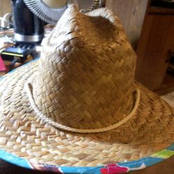 Straw Hat 