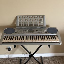 YAHAMA ELECTRIC KEYBOARD