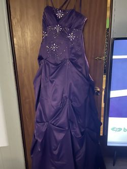 Prom And Ball Dresses