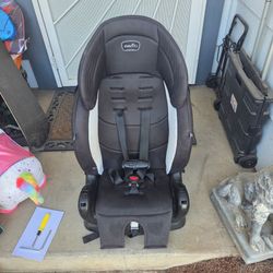 Booster seat with harness