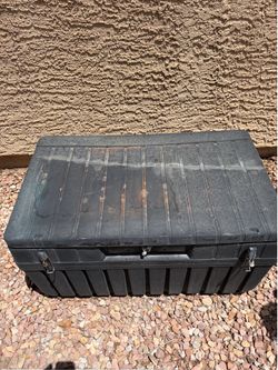 Lockable storage bin or tool box