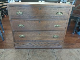 Oak Dresser 3 Drawer