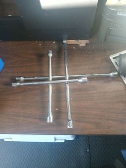 Lug wrenches