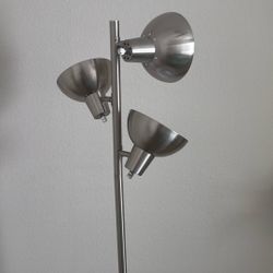 3 Bulb Lamp - New Condition 