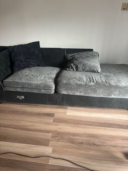 Sectional couch