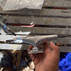 trucks , wheels and y tool