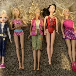 Lot Of Dolls/Barbies
