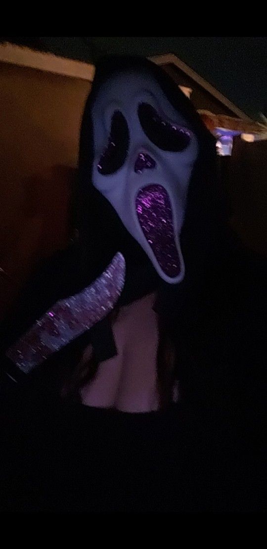 Pink Glitter Ghost Face Mask And Knife