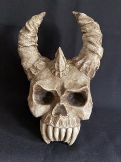 Vintage Demon Skull Sculpture with Horns Halloween