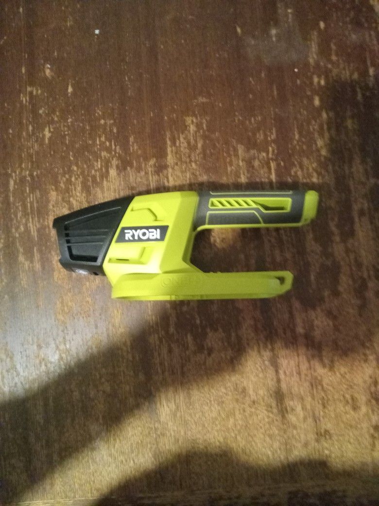 new ryobi 18 volt flash light
