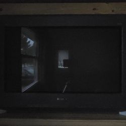 TRADE: Sony 30XS955 SFP HD CRT TV