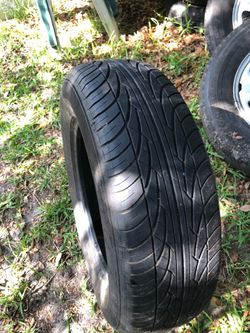 205 70 15 tire in good condition