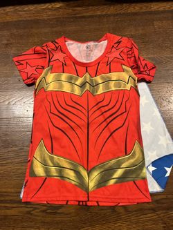 Girls Wonder Womens Shirt With Attached Cape Size L 10/12