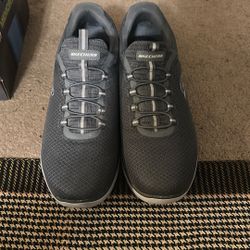 Sketchers Shoes