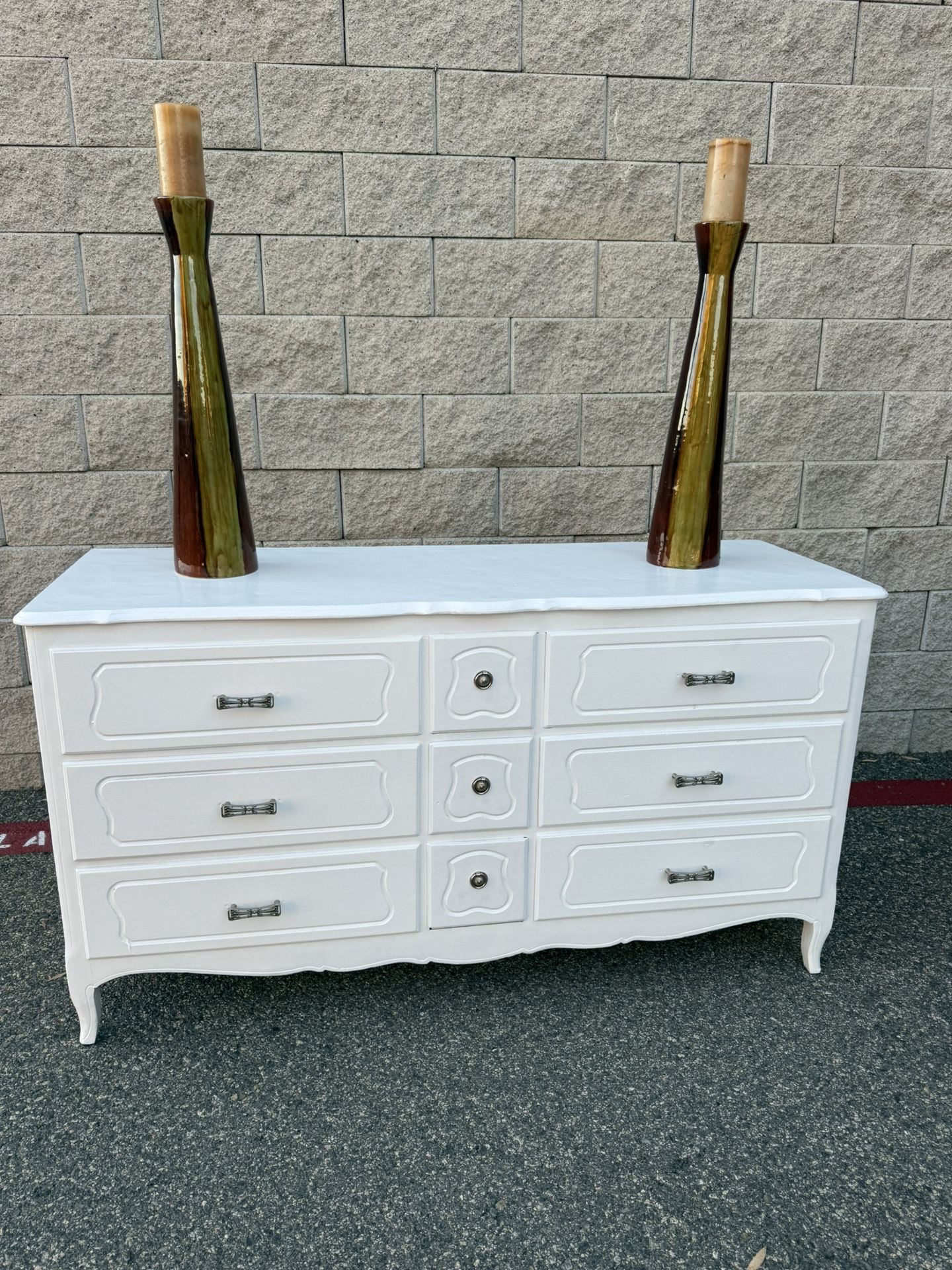 Elegant Decorative Dedign