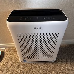 Levoit Auto Air purifier 