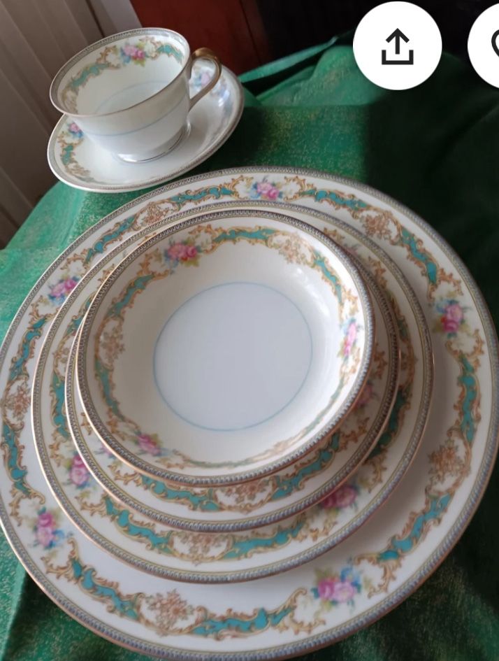 China - 8 Settings, plus Serving Pieces, China - Dinnerware, - in time for the holidays. Nortake China, Althea