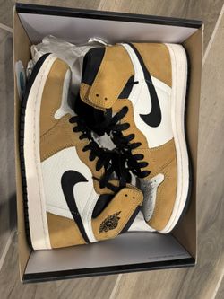 Air Jordan 1 Rookie of the Year size 8