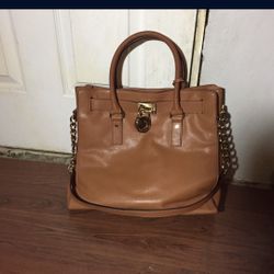 Michael Kors Hand/shoulder 