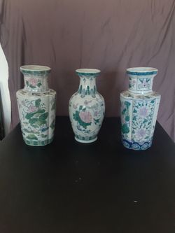 Decorative Chinese vases