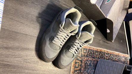 Air Jordan 4 Retro Sneakers US10.5