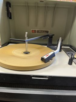 Record Player—silver tone Suitcase