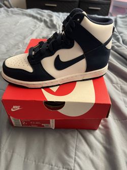 Nike Dunk Size 2Y