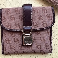 Vintage Dooney And Bourke Wallet