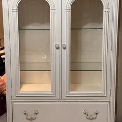 Doll Curio Cabinet By Stanley Furniture