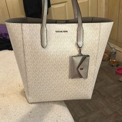 Large Michael Kors Bag