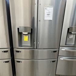 LG 30CU Fridge Model LRMDS3006S Never Used 