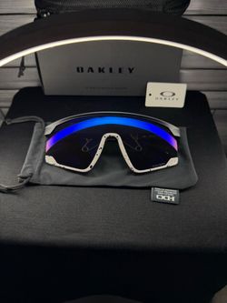 Oakley sunglass