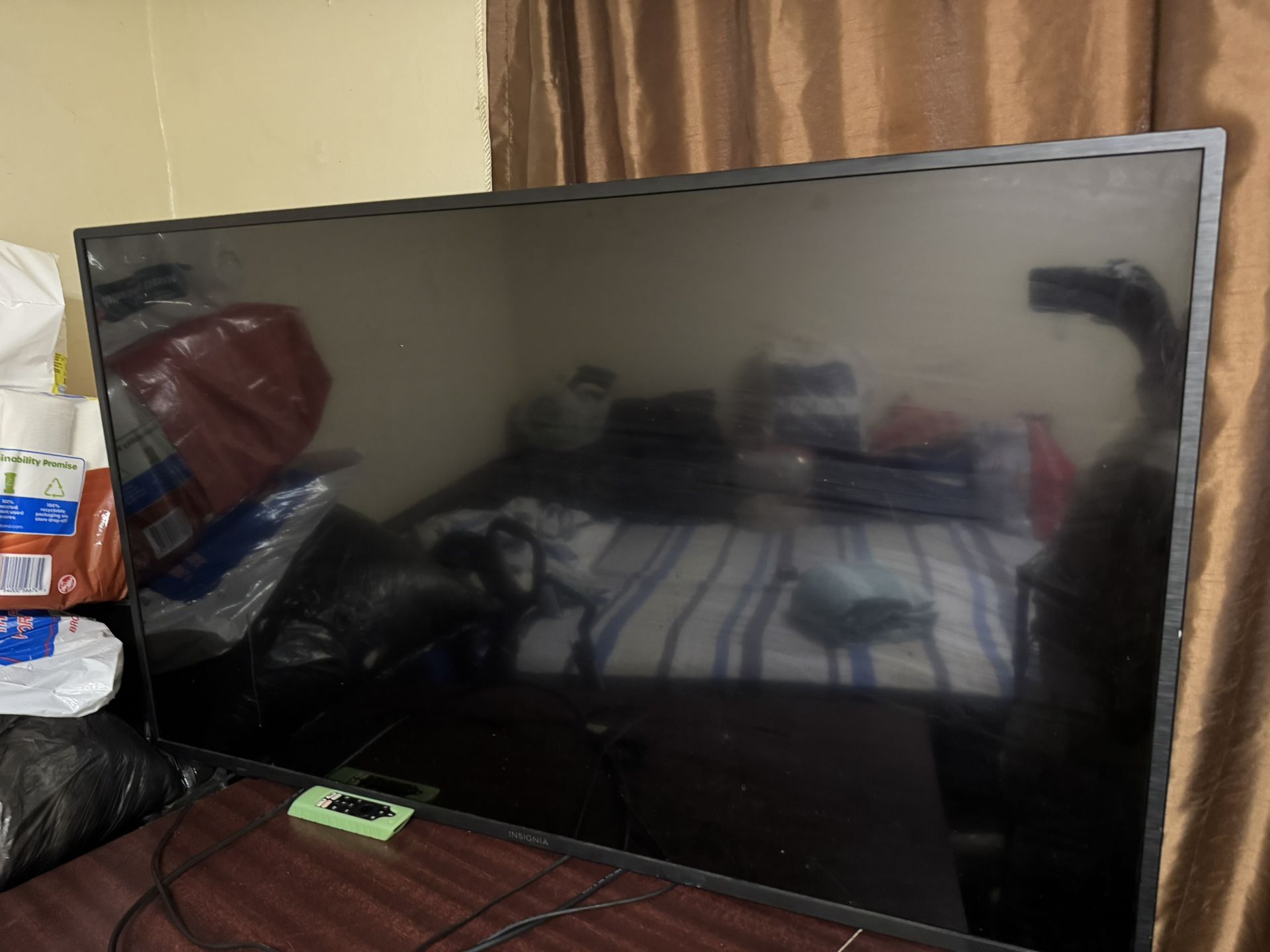 Insignia 50” TV