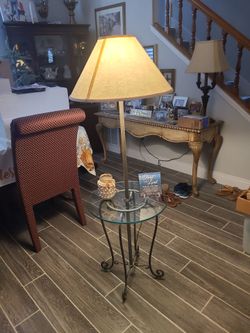 Table lamp