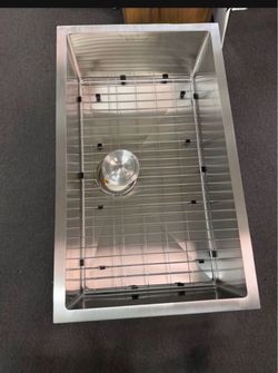 New 30x18 Inch Undermount Sink Stainless Steel