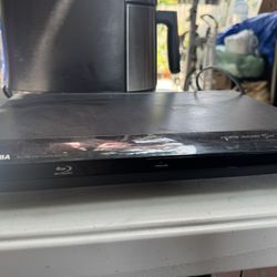Toshiba BDX1100KU Wi-Fi Blu-ray Player 