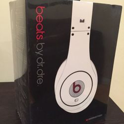 Studio Beats by Dre Studio white sealed WIRED
